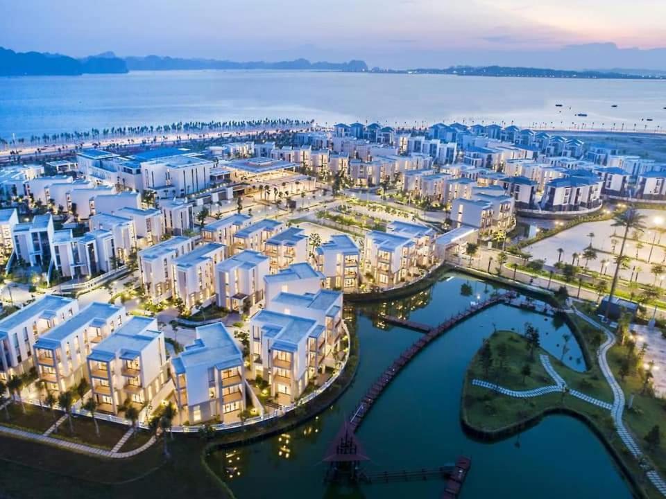 Aroma Ha Long Hotel ภายนอก รูปภาพ