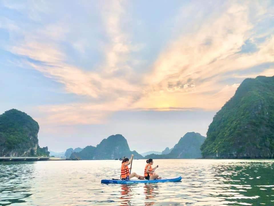 Aroma Ha Long Hotel ภายนอก รูปภาพ
