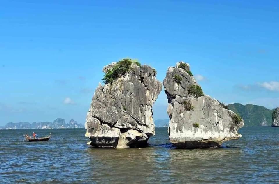 Aroma Ha Long Hotel ภายนอก รูปภาพ
